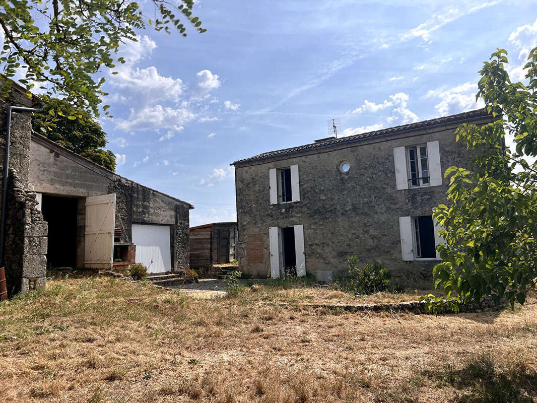 Propriété en pierre avec potentiel exceptionnel - photo 17