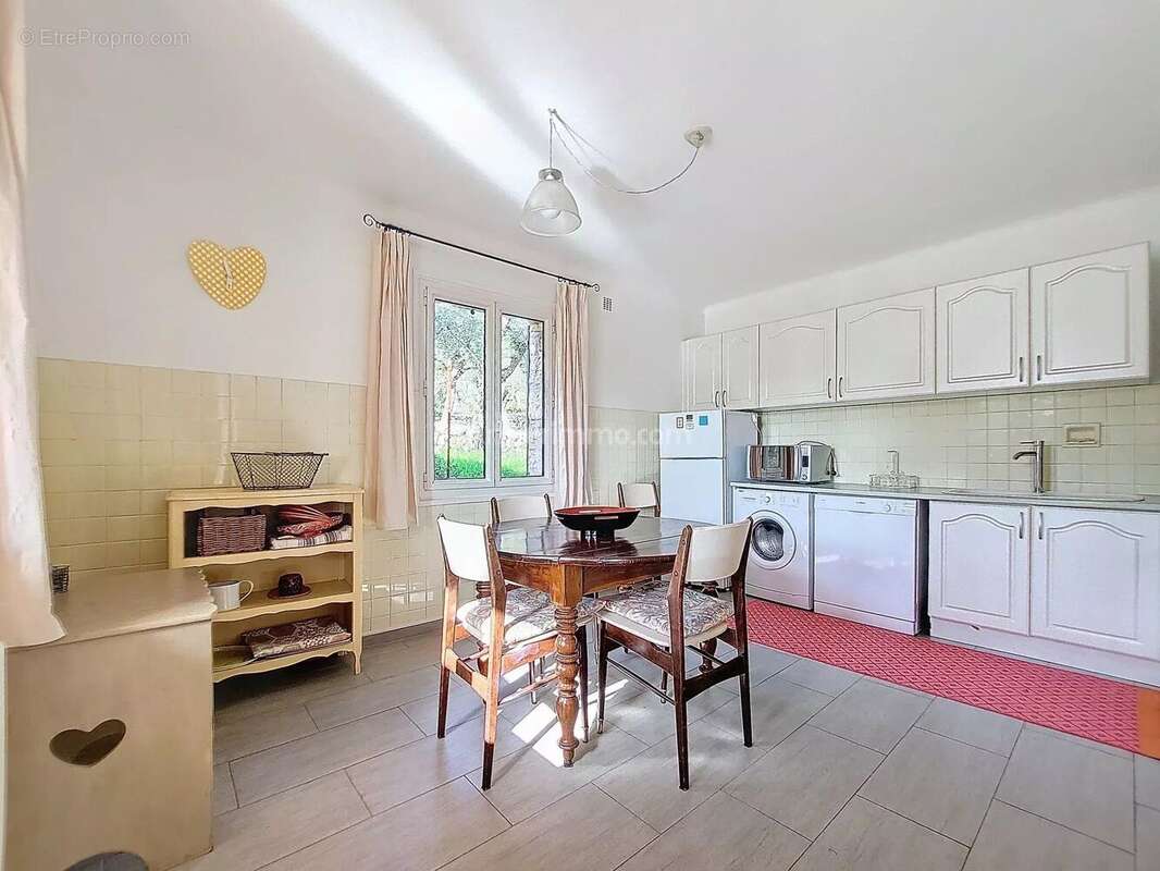 Maison à MOUANS-SARTOUX
