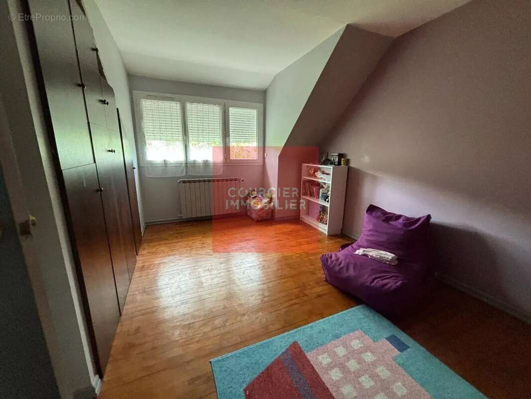 Mesnil saint denis (78) - maison  6 p 132 m2 - photo 12