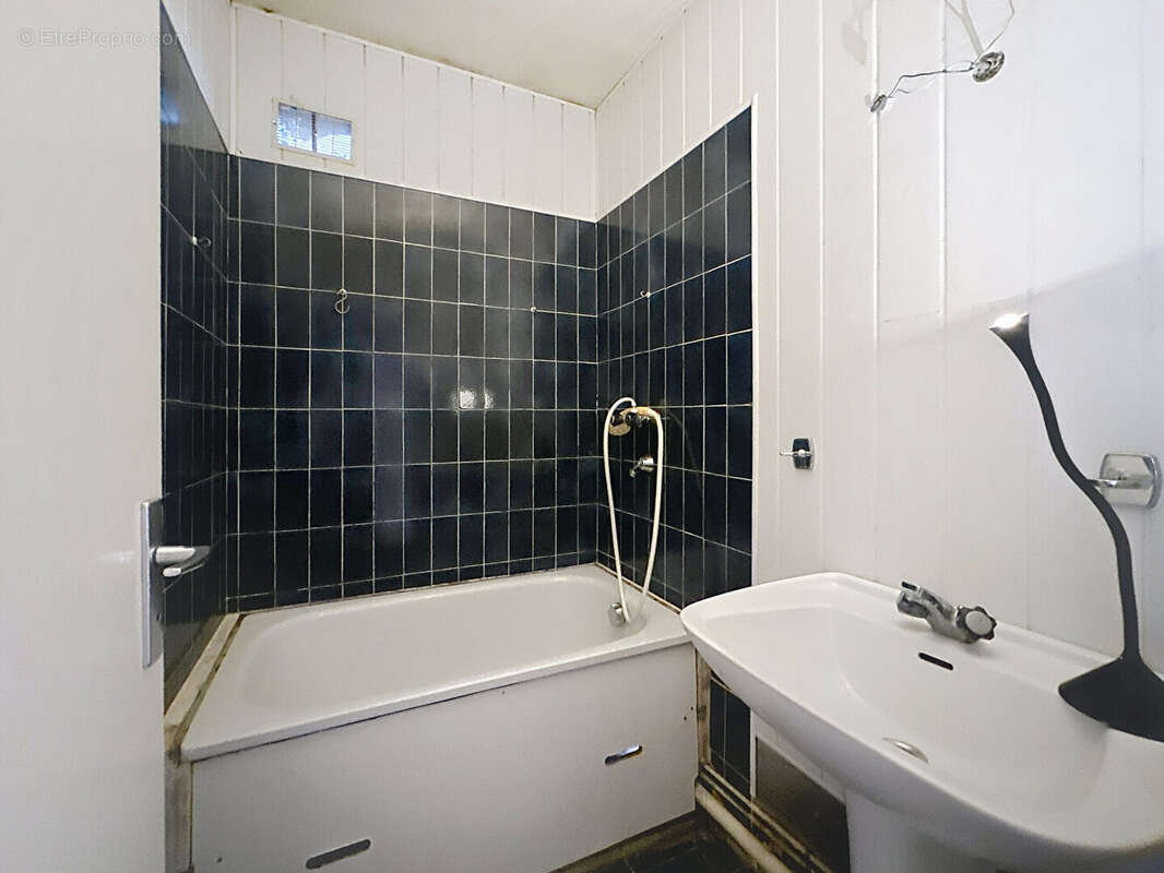 Maison à VOISINS-LE-BRETONNEUX