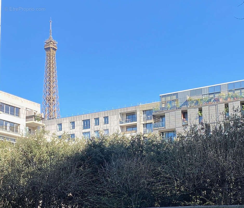 Appartement à PARIS-15E