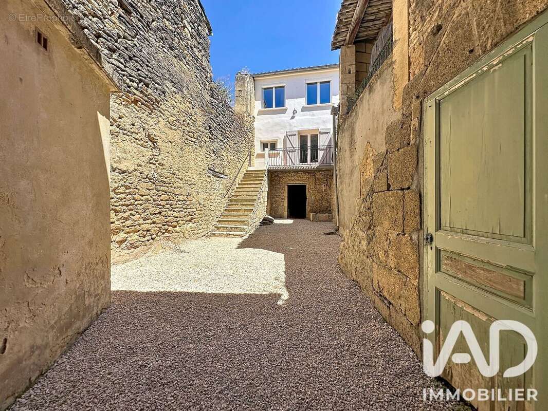Maison 90 m² à Vers-Pont-Du-Gard  - photo 3
