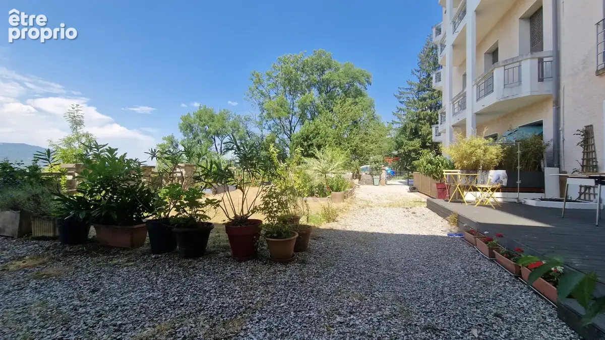 Appartement Aix Les Bains 3 pièce(s) Terrasse- Vue lac - photo 5
