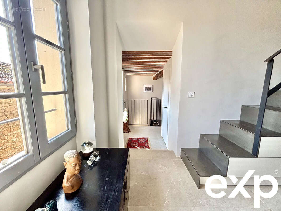 Appartement à VALBONNE