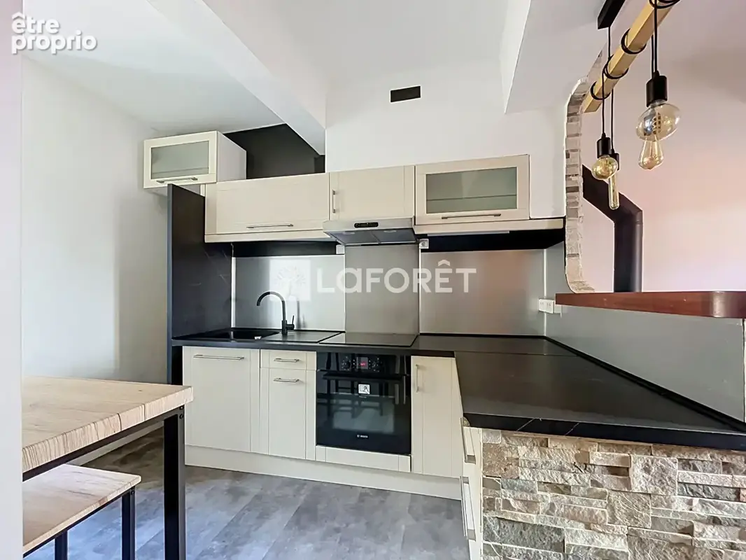 Maison de village entièrement rénovée - photo 2
