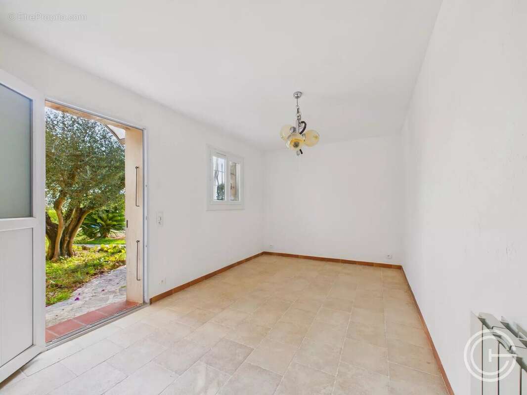 Maison à LA COLLE-SUR-LOUP