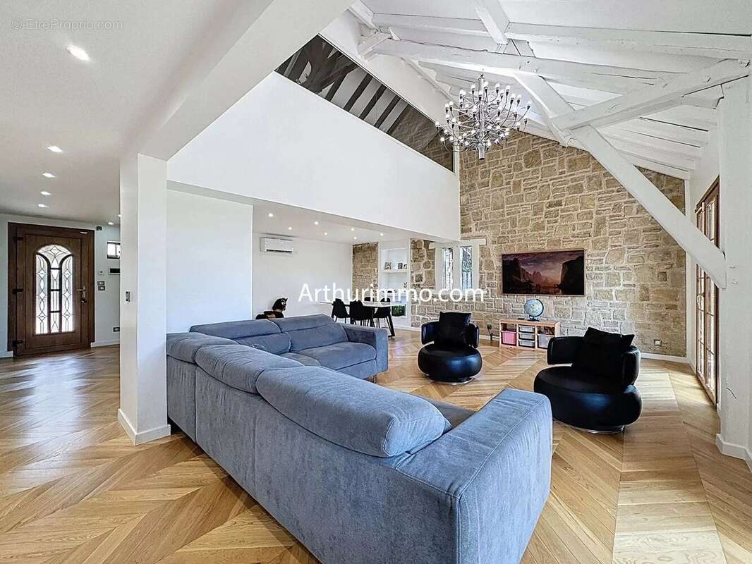 Maison à SUCY-EN-BRIE