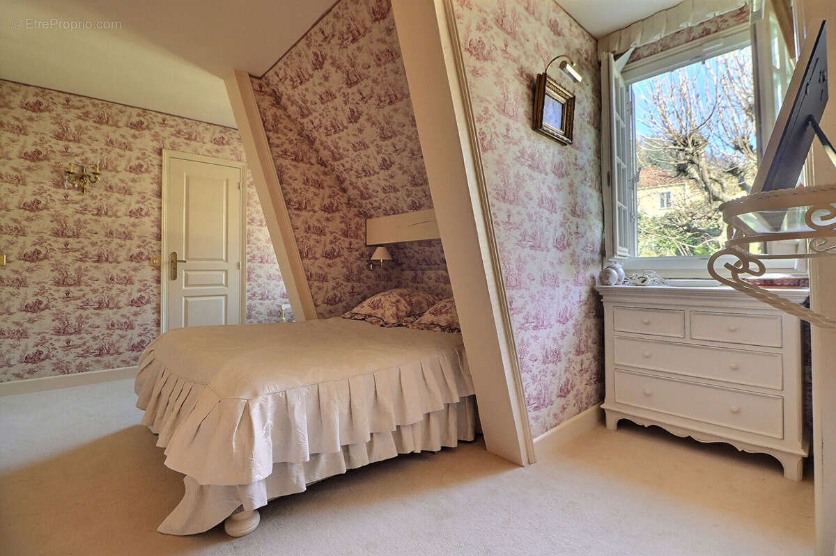 Maison à SAINT-LEU-LA-FORET