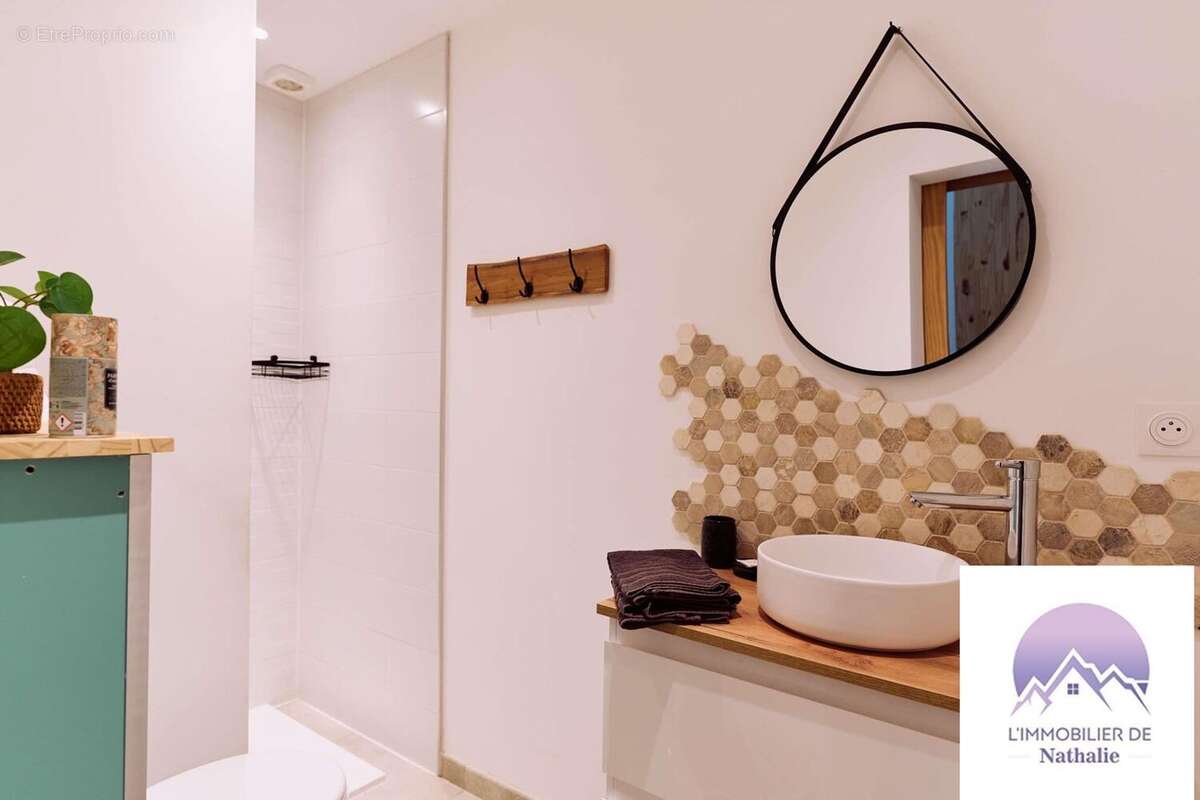 Maison à SAINT-JUST-DE-CLAIX