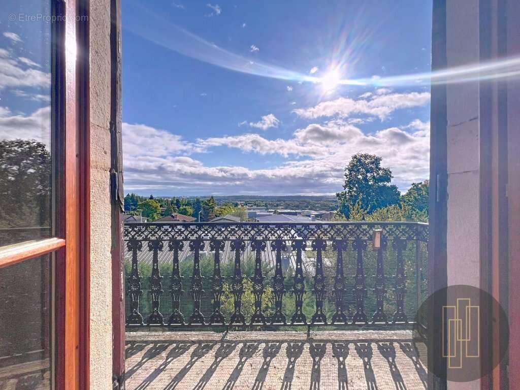 Appartement à LIMAS