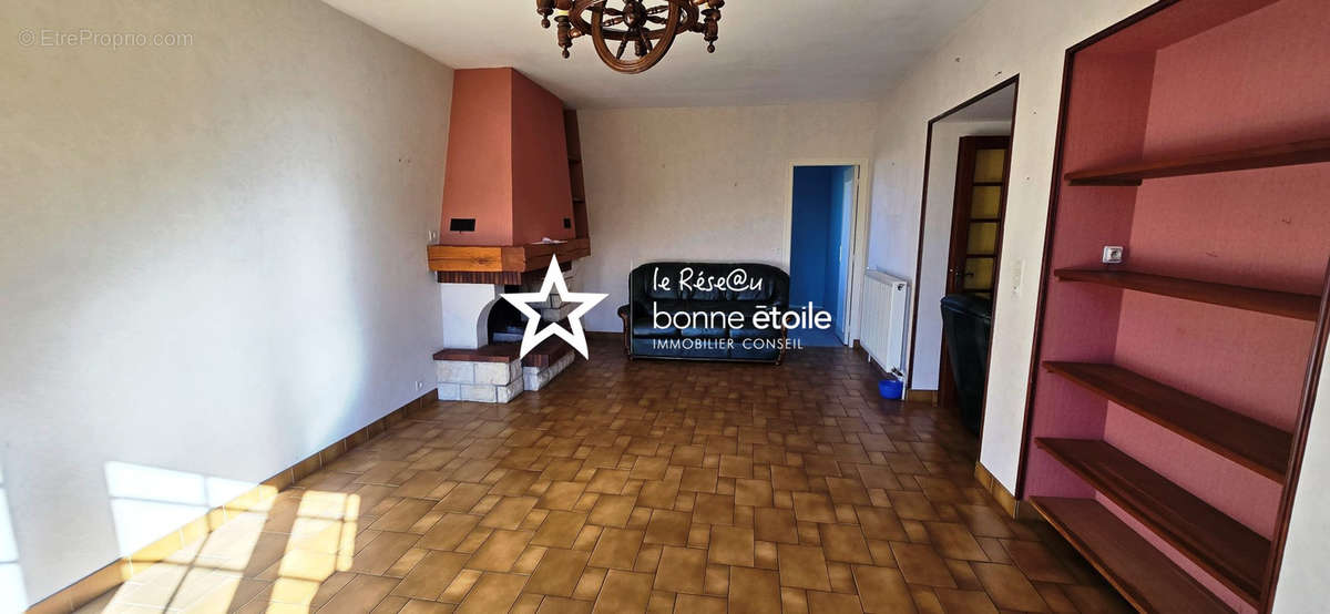 Maison à BOURDONS-SUR-ROGNON