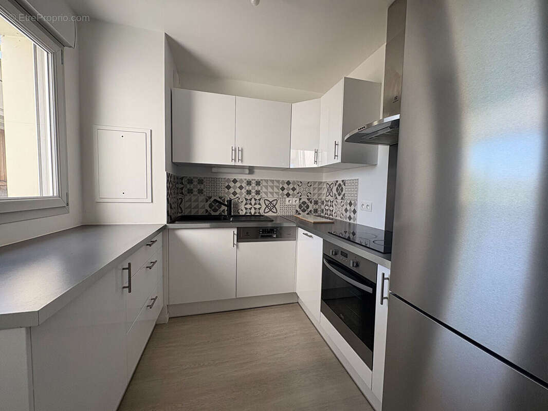 Appartement à SAULX-LES-CHARTREUX