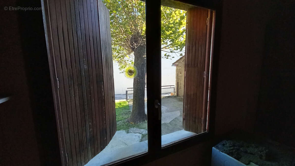 Maison à COLOMBIERES-SUR-ORB