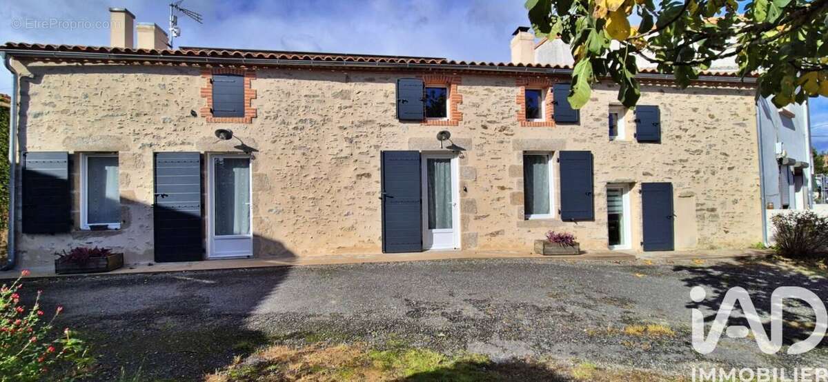 Photo 2 - Maison à TREIZE-SEPTIERS