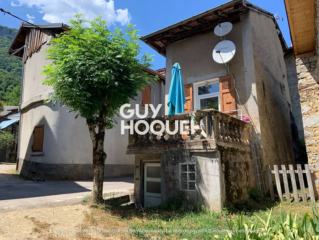 Maison à BARRAUX