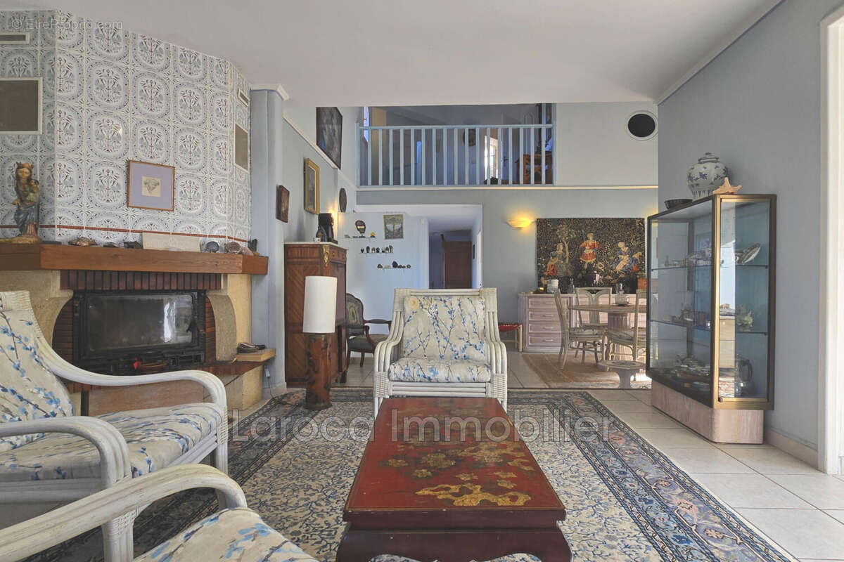 Maison à LAROQUE-DES-ALBERES