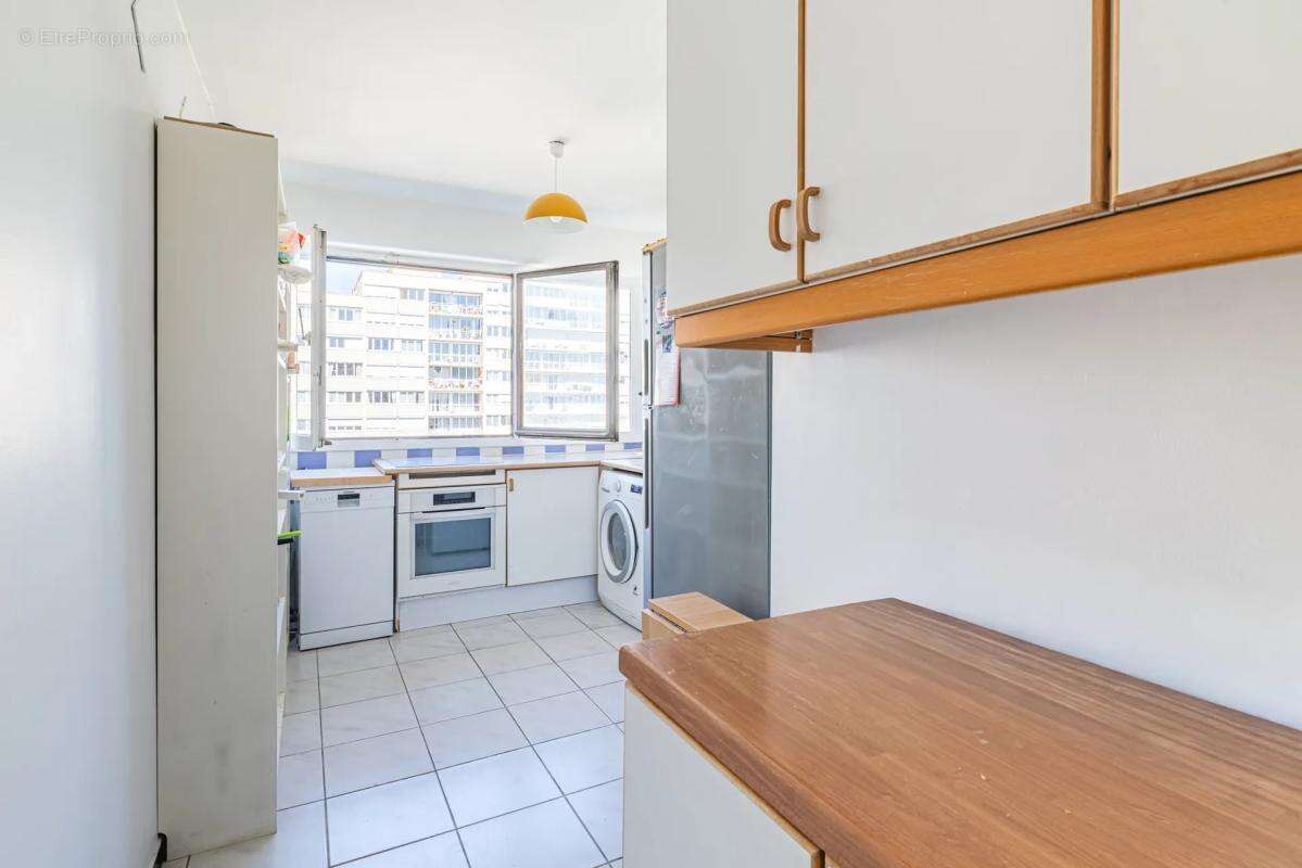 Appartement à COLOMBES