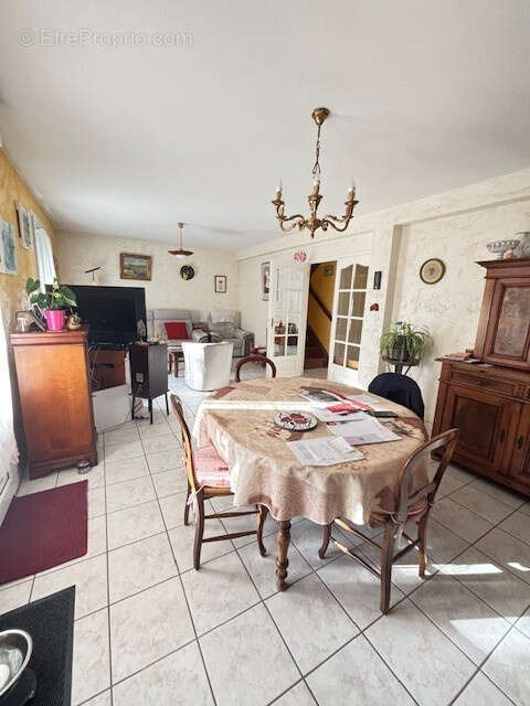 Maison à LA TALAUDIERE