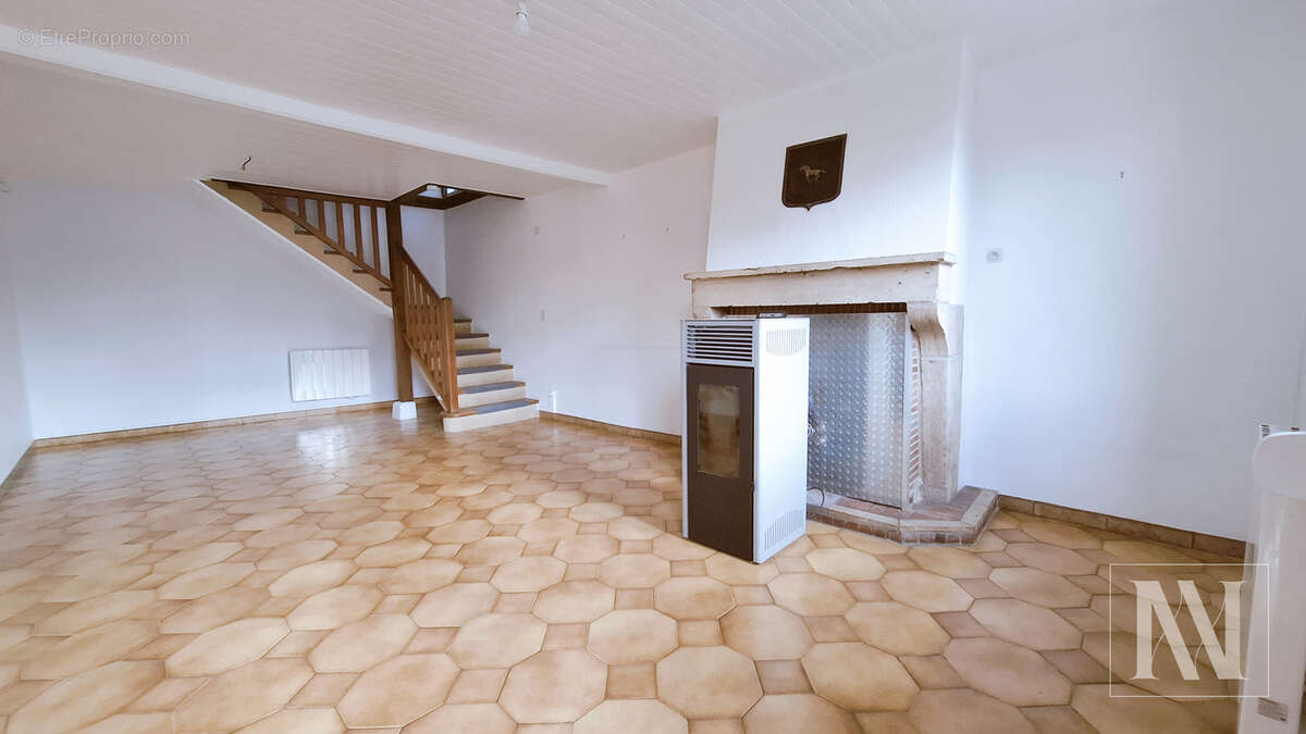 Séduisante maison 4 pièces rénovée - photo 2