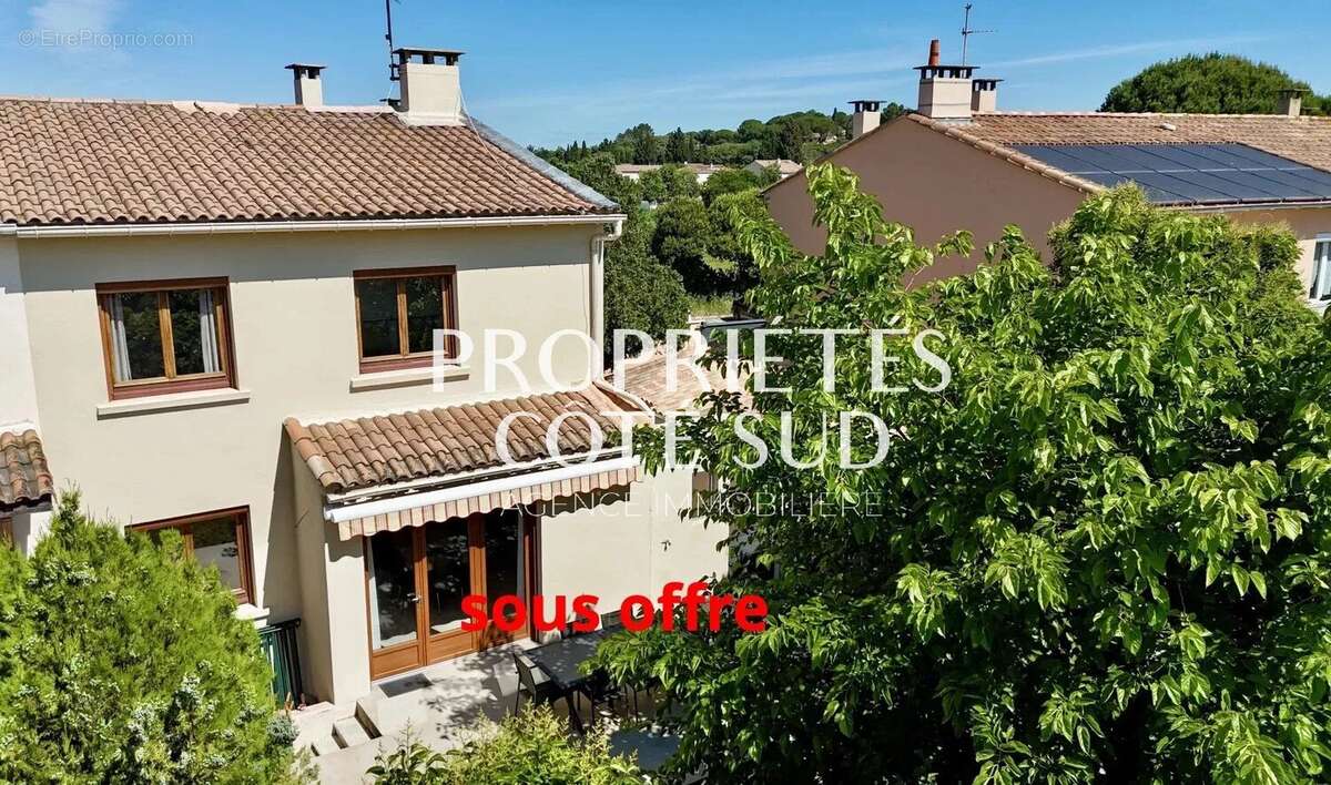 Maison à MONTFAUCON