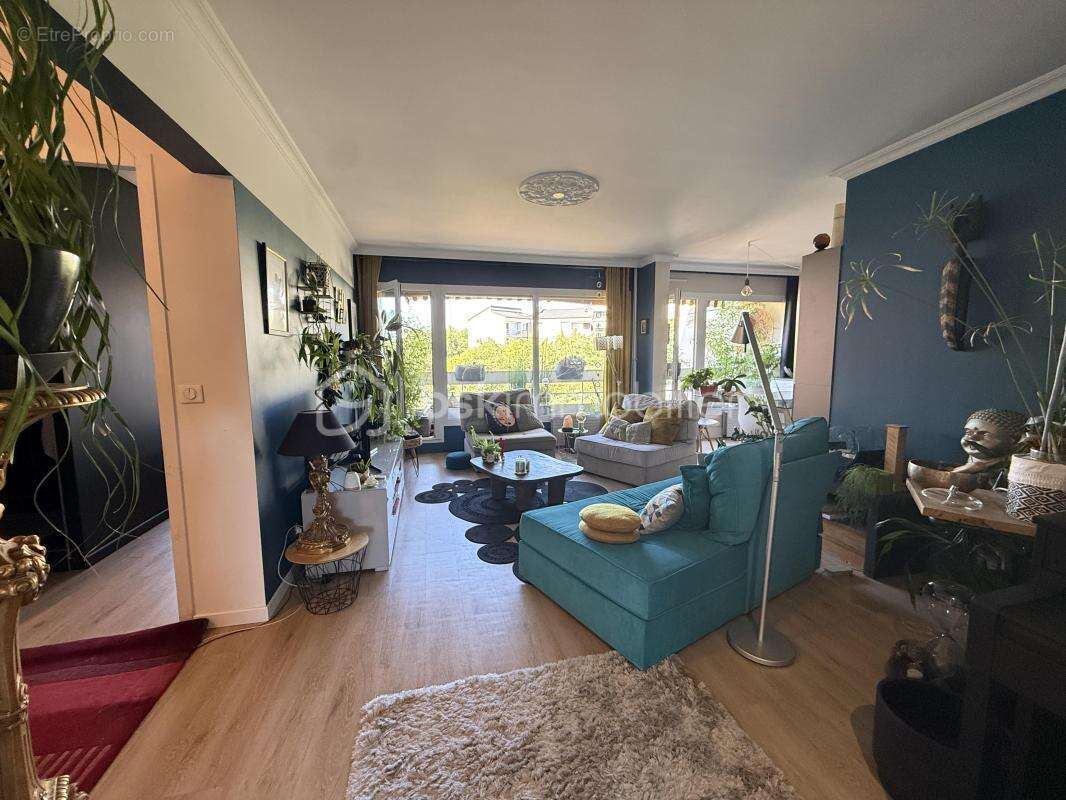 Appartement 4 pièces avec balcon, cave et parking sécurisé - Seynod - photo 2