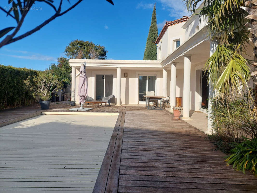Maison à VILLENEUVE-LES-MAGUELONE