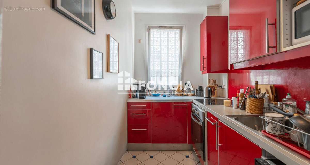 Appartement à PARIS-19E