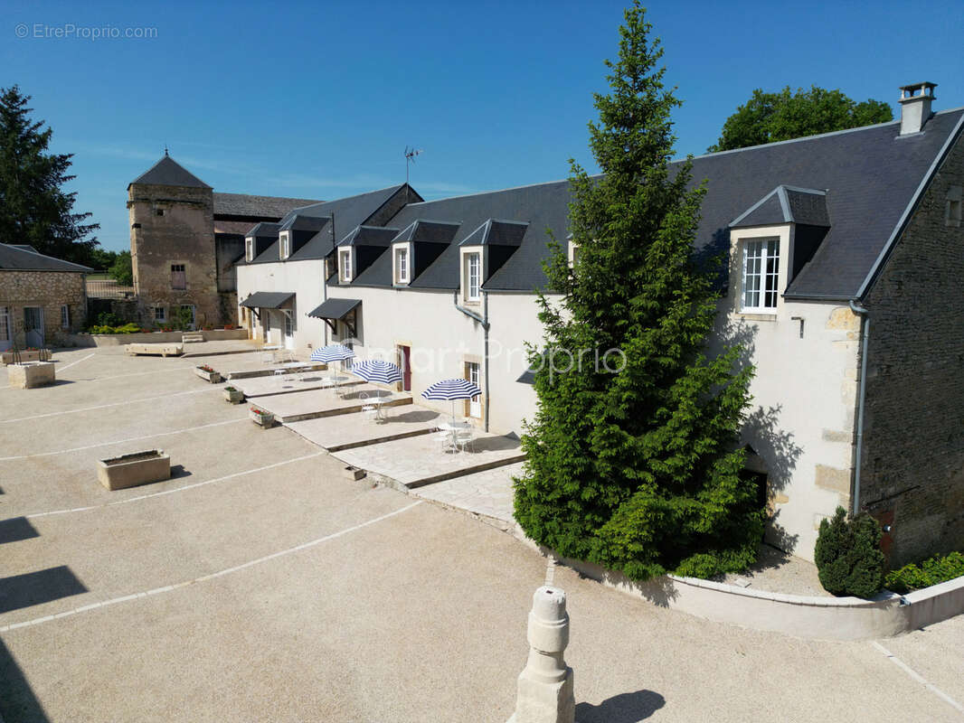 Maison à AVALLON