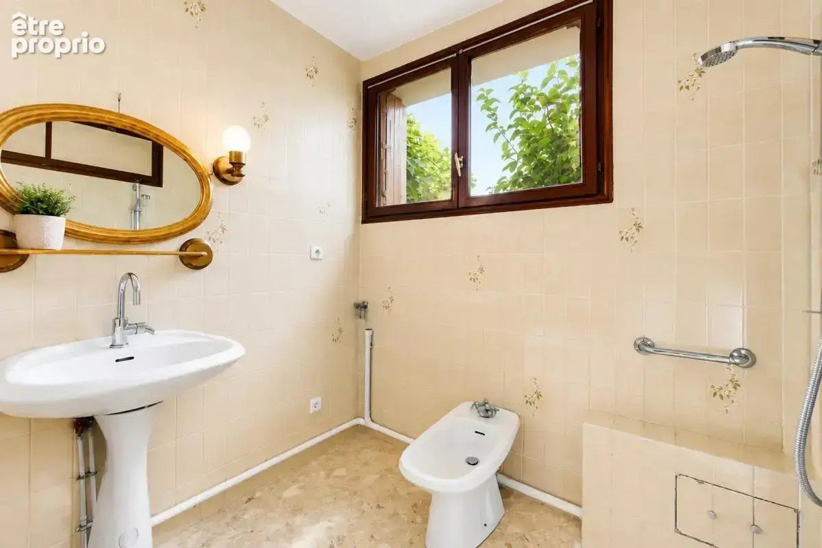 Maison Valence Chateauvert de 226,7 m2 - photo 11