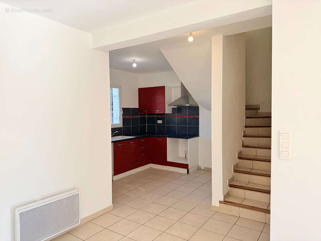 Maison Bouchet - 4 pièces - 93m² avec garage, parking privé et cour - photo 10