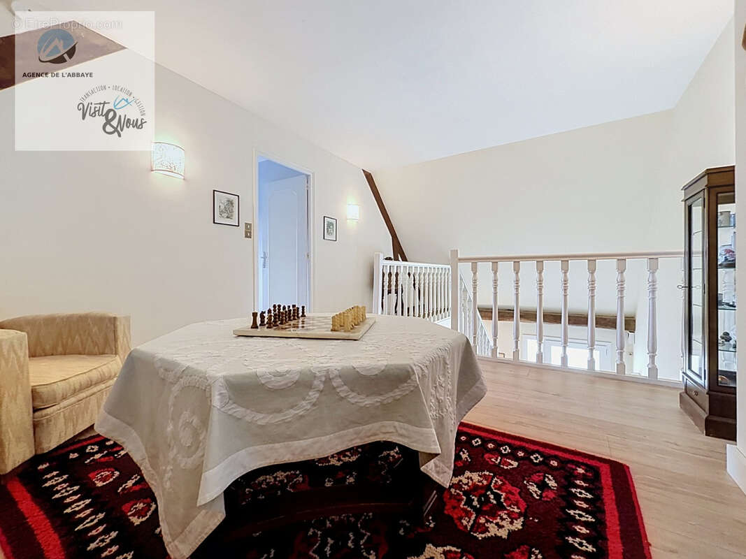 PROCHE MONTIVILLIERS Maison familiale de 200 m² - photo 12
