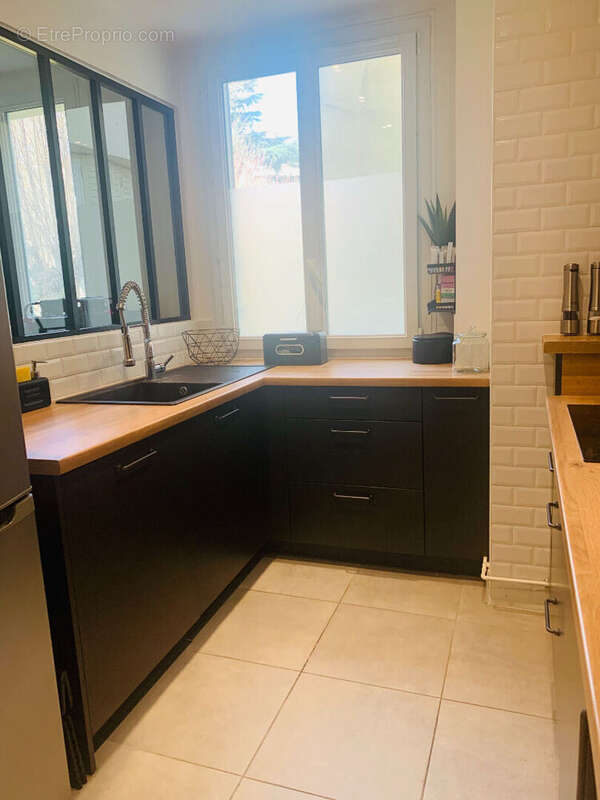 A VENDRE Appartement Enghien Les Bains 5 pièce(s) 96 m2 - photo 3