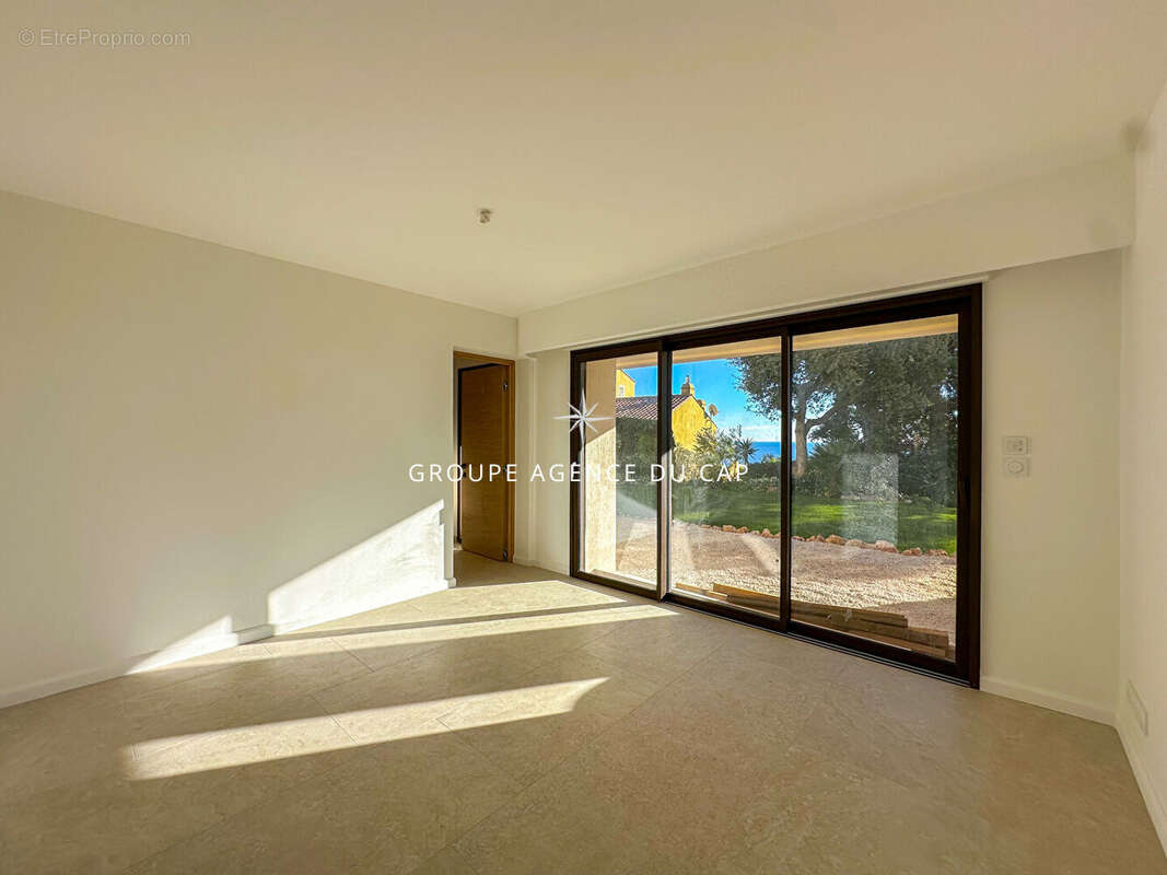 Maison à LES ISSAMBRES