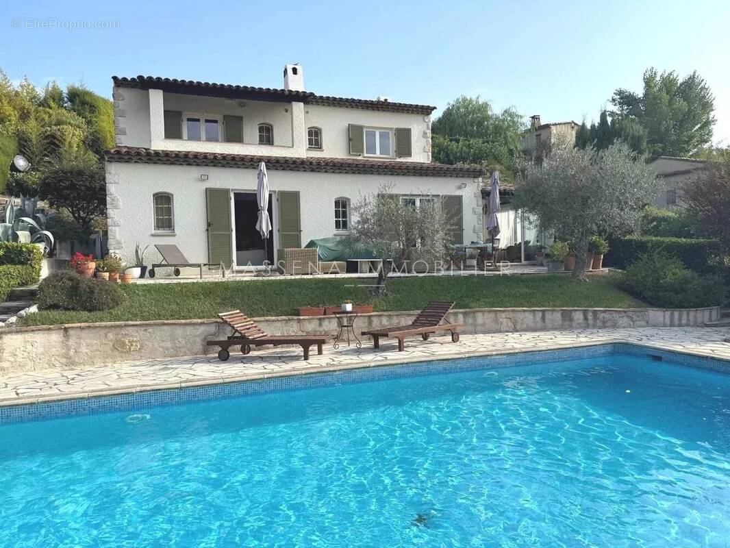 Maison à LA COLLE-SUR-LOUP