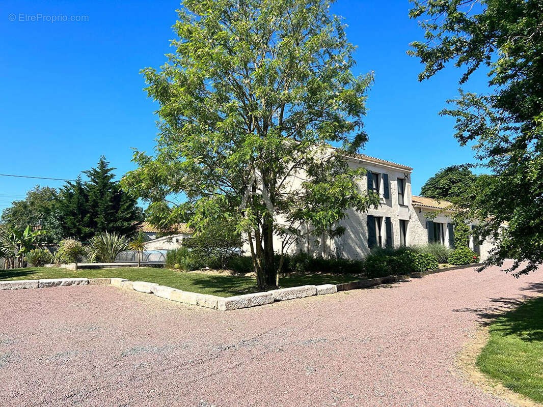 Maison à TRIAIZE