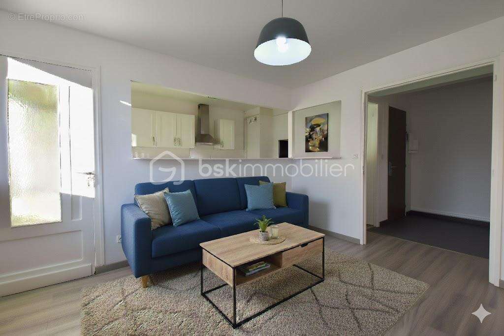 Appartement à LUCE
