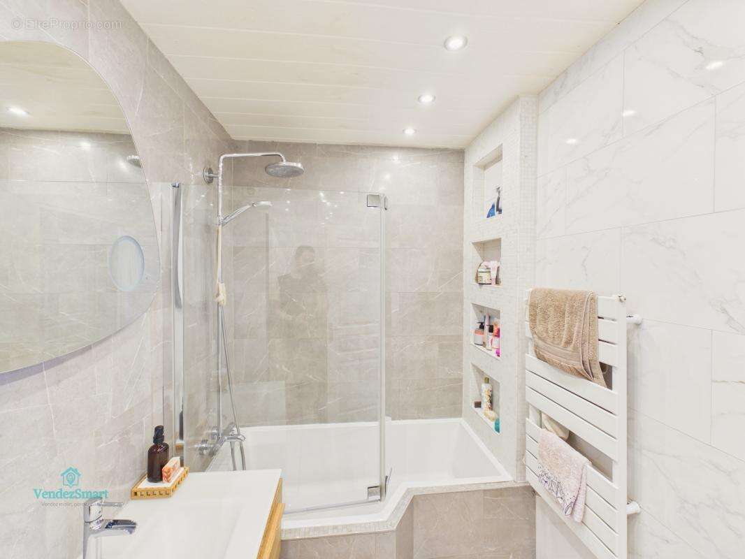 Appartement à VILLE-LA-GRAND