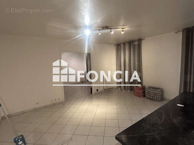 Appartement à CORBEIL-ESSONNES