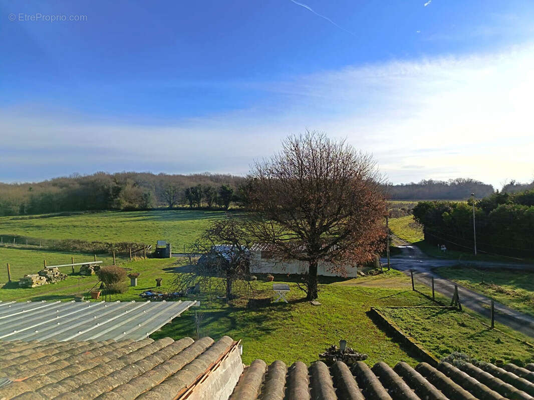 Maison à CHERMIGNAC