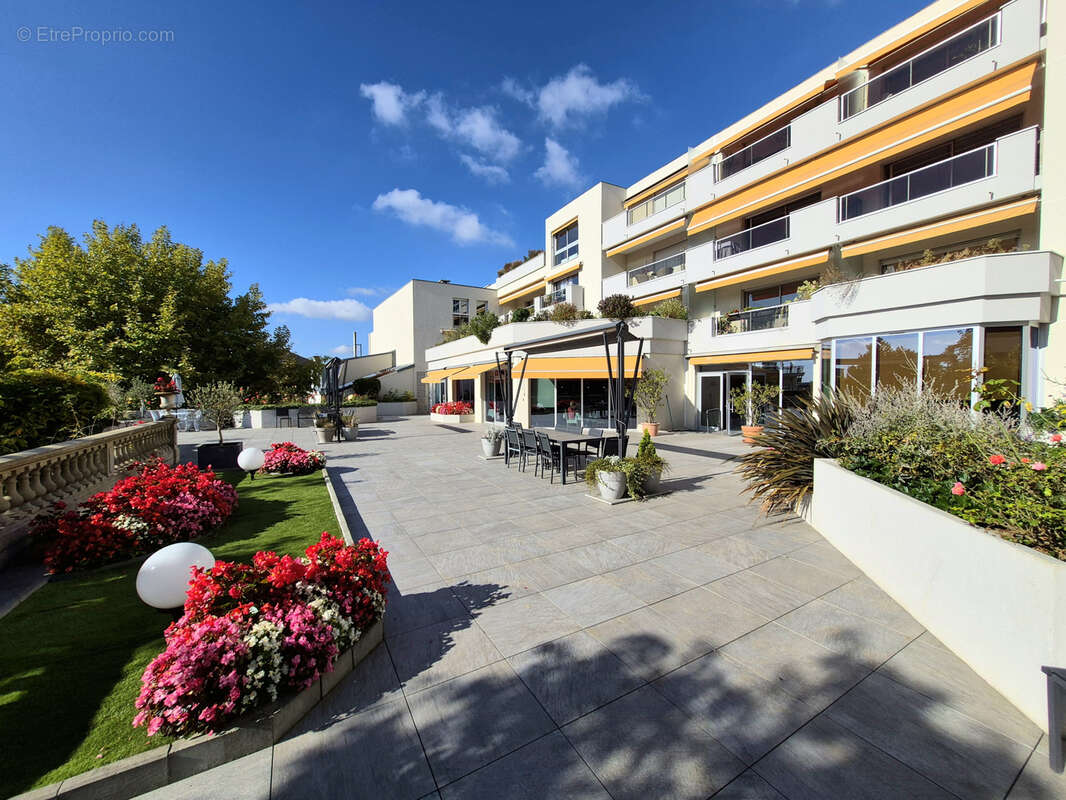 Appartement à NOGENT-SUR-MARNE