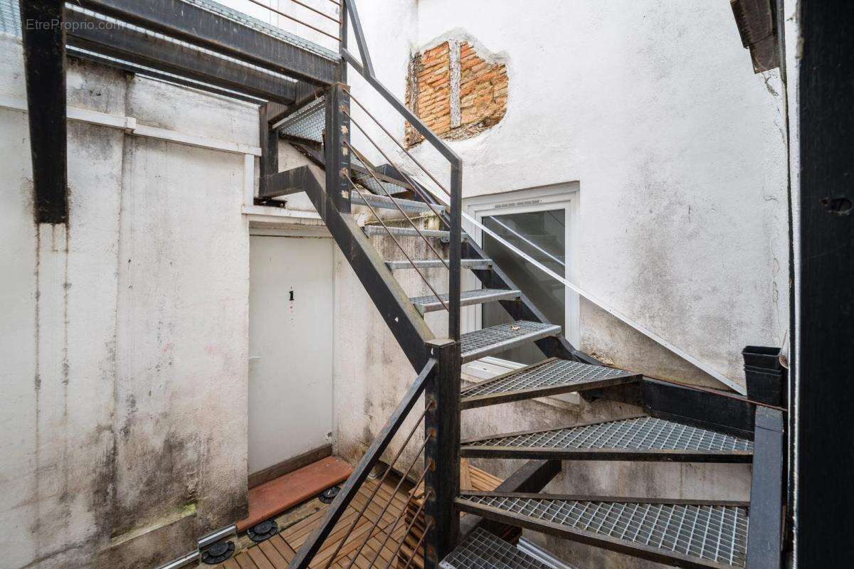 Appartement à SAINT-SULPICE-SUR-LEZE