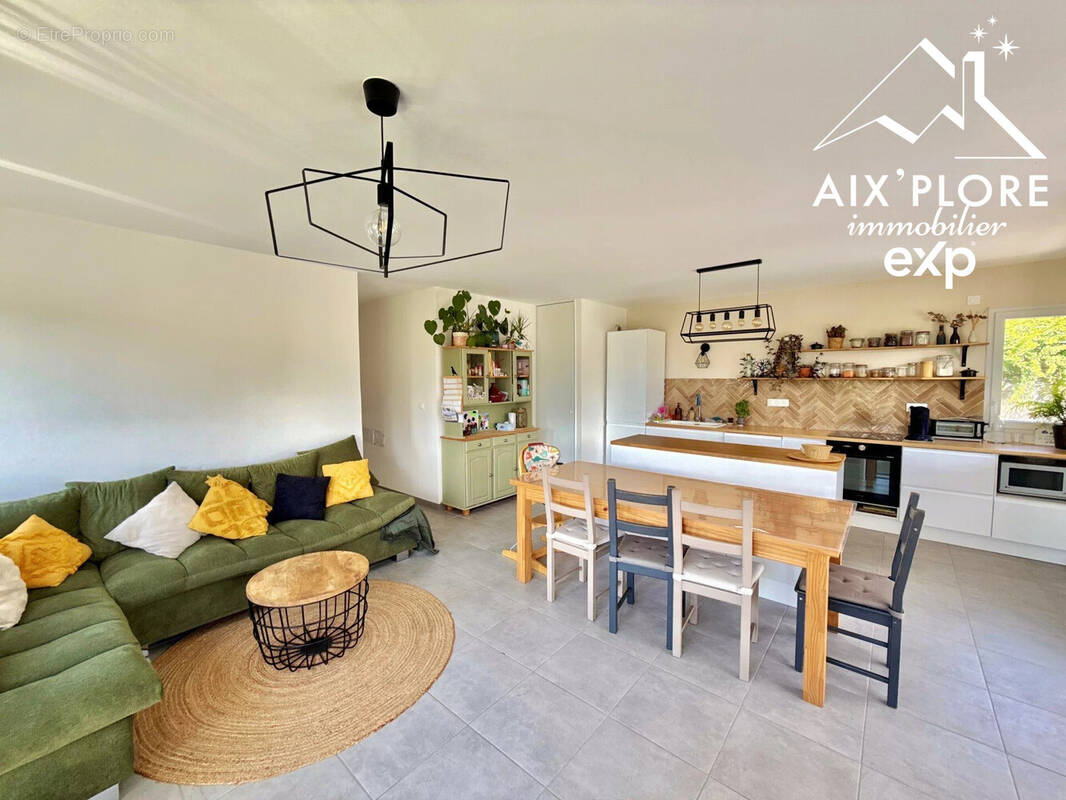 Appartement à SAINT-JEOIRE-PRIEURE