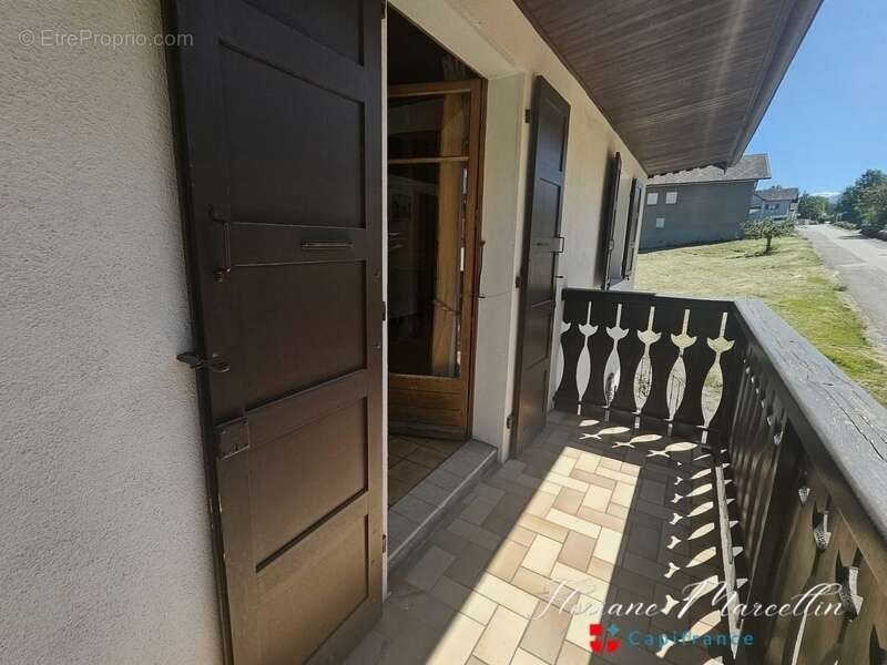 Maison avec 2 appartements indépendants - VOUGY (74) - photo 16