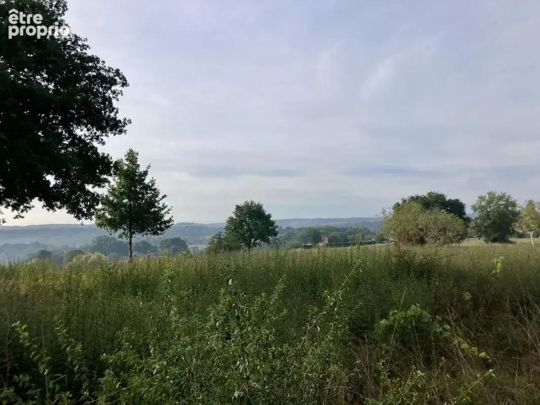 Photo Terrain à Saint-Pardoux-Et-Vielvic au prix de 70 000€