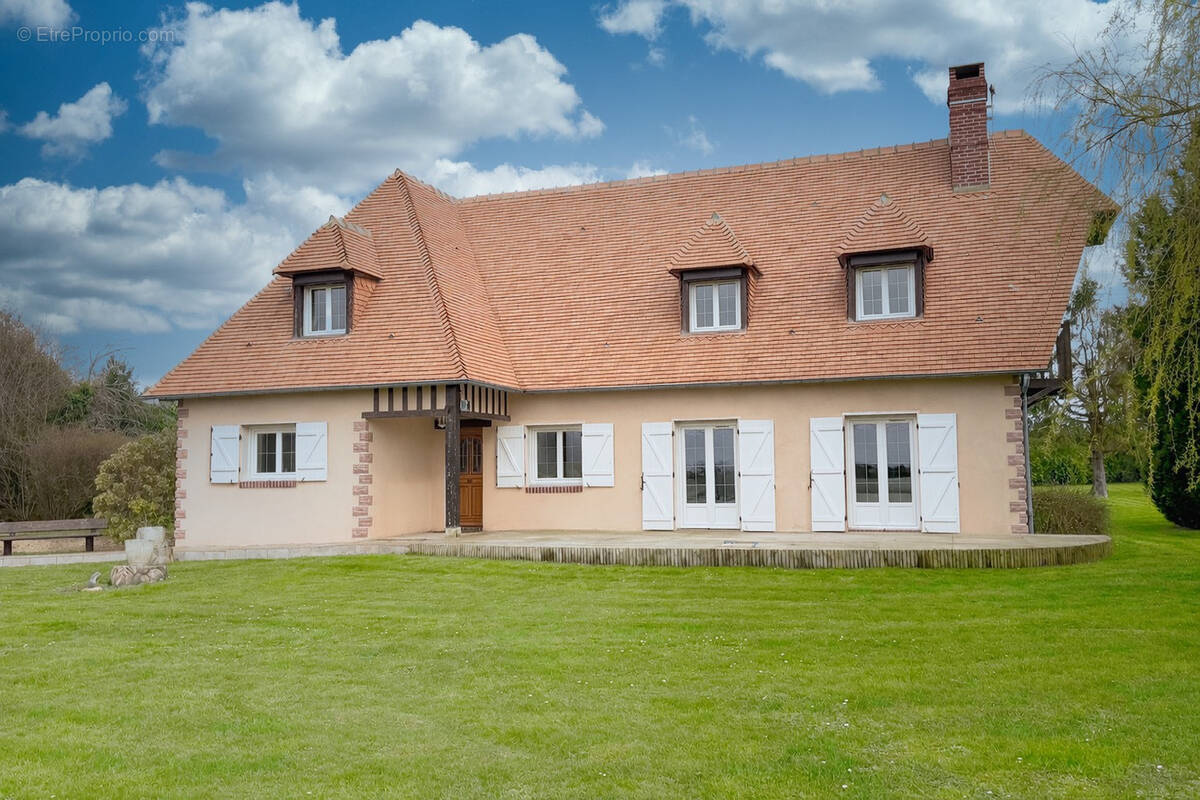 Maison à BERNAY