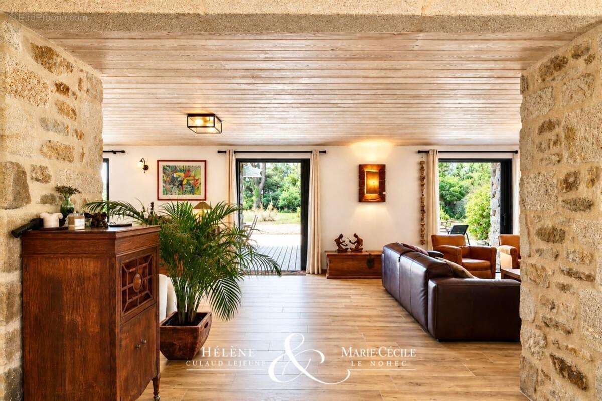 Golfe du morbihan — domaine historique d’exception avec vue et accès direct à l’eau - photo 19