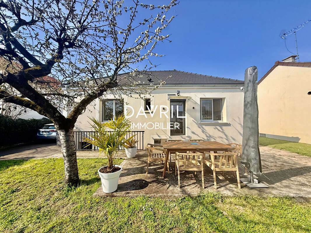 Maison à CONFLANS-SAINTE-HONORINE