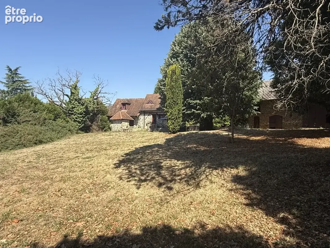 Maison en pierres et grande grange - photo 13