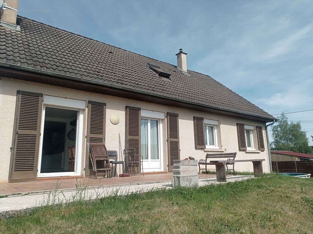 Maison 190 m² à Buffon  - photo 6