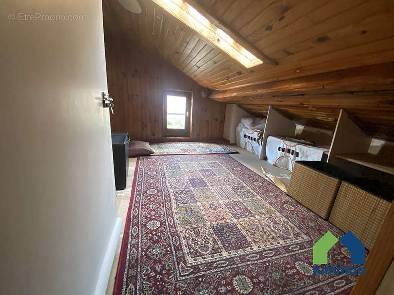 Vente appartement rénové libre, type studio duplex  - photo 6